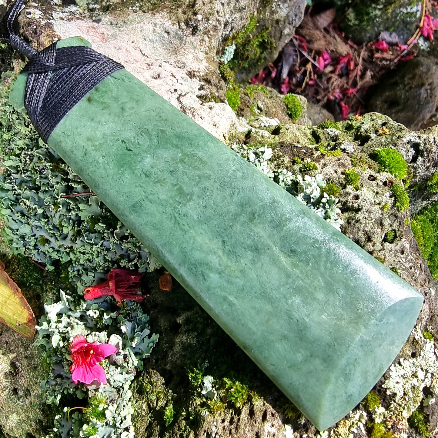 Hei Toki – Pounamu Necklace
