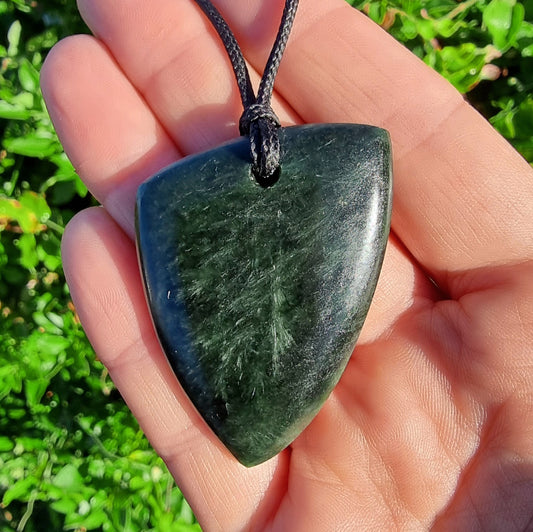 Jade Rei Niho Pounamu #2360