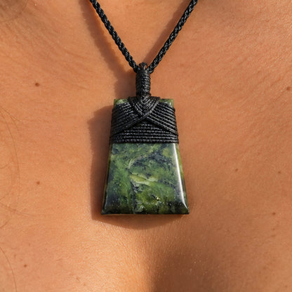 Hei Toki - Pounamu Necklace