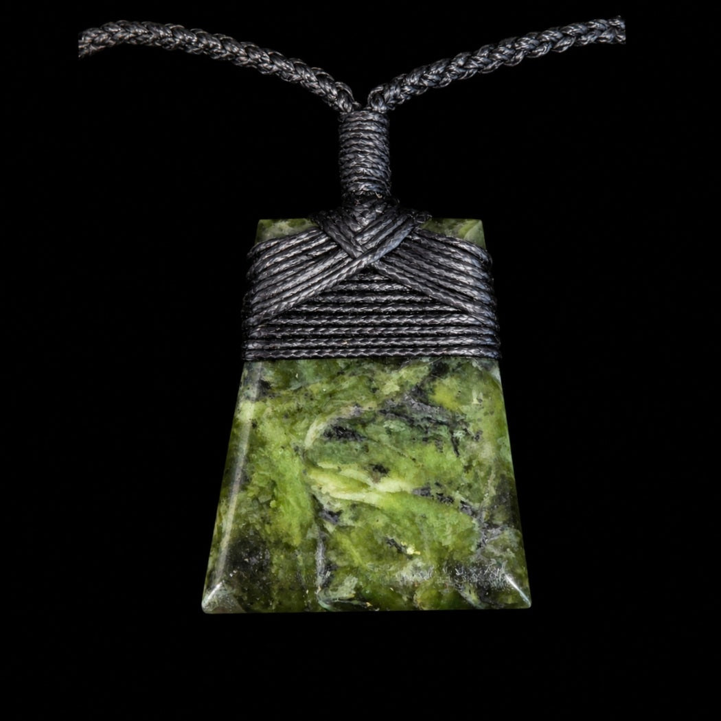 Hei Toki - Pounamu Necklace