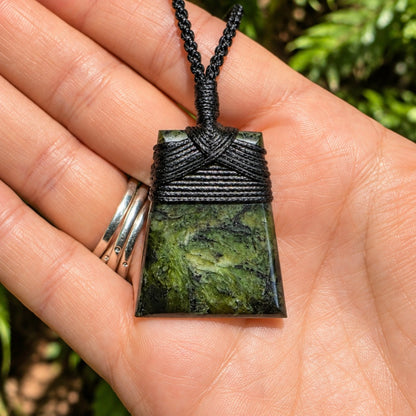 Hei Toki - Pounamu Necklace