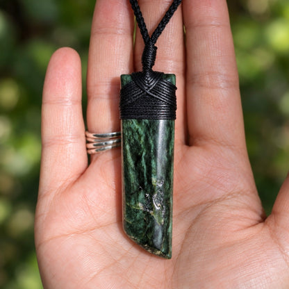 Hei Toki - Pounamu Necklace