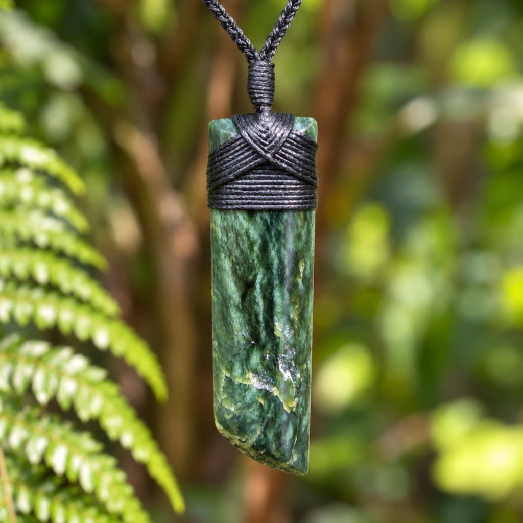 Hei Toki - Pounamu Necklace
