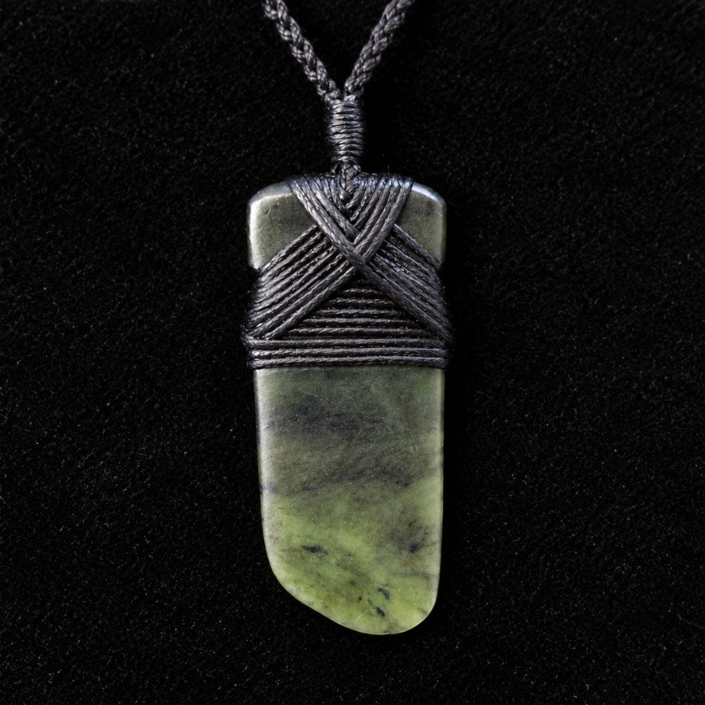 Hei Toki - Pounamu Necklace