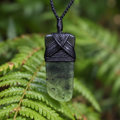 Hei Toki - Pounamu Necklace