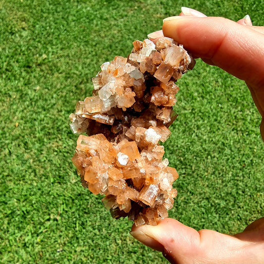 Aragonite Sputnik Cluster #1415