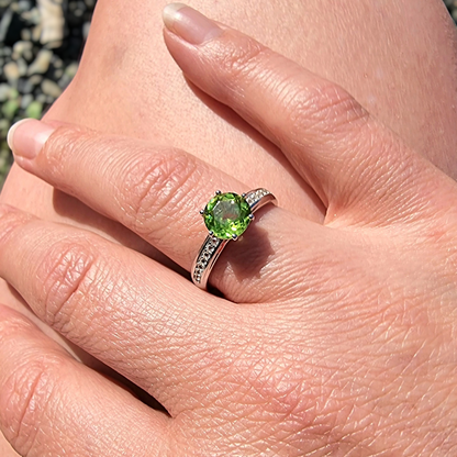 Peridot & White Topaz - Brilliance Ring