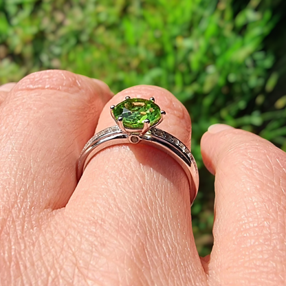 Peridot & White Topaz - Brilliance Ring