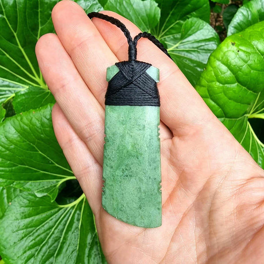 Jade Hei Toki Pounamu #2327