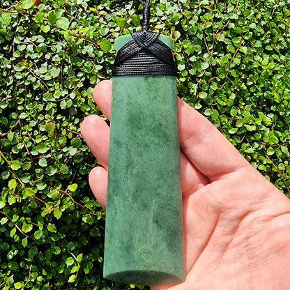 Hei Toki – Pounamu Necklace