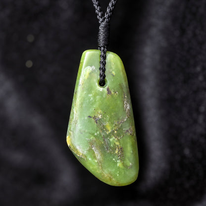 Hei Toki - Pounamu Necklace